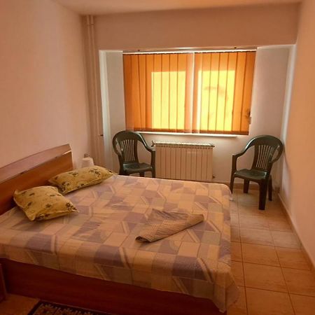 Apartament 3 Camere Etaj 6 Strada Rozelor Мангалія Екстер'єр фото